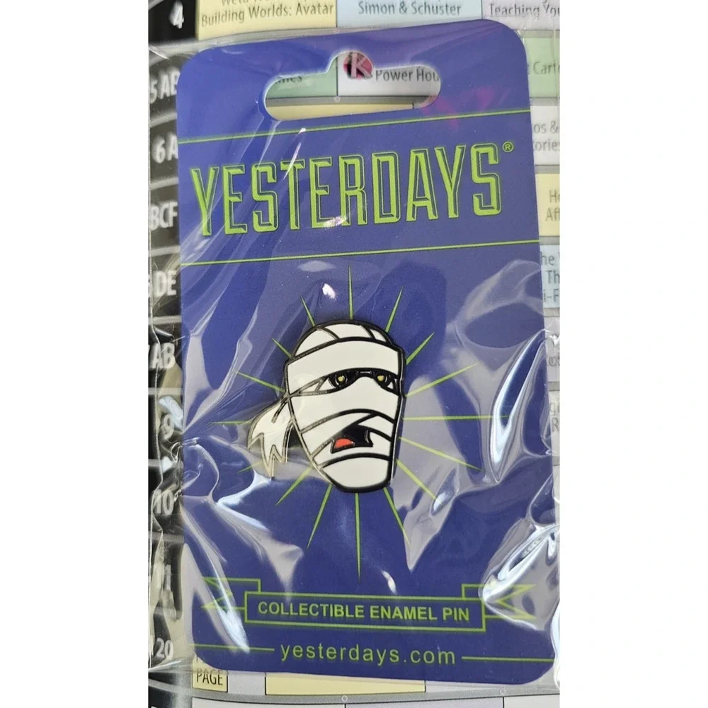 SDCC 2026 Yesterdays Scooby-Doo Villian 6 Pin Set LE 200 w/ sticker and lanyard